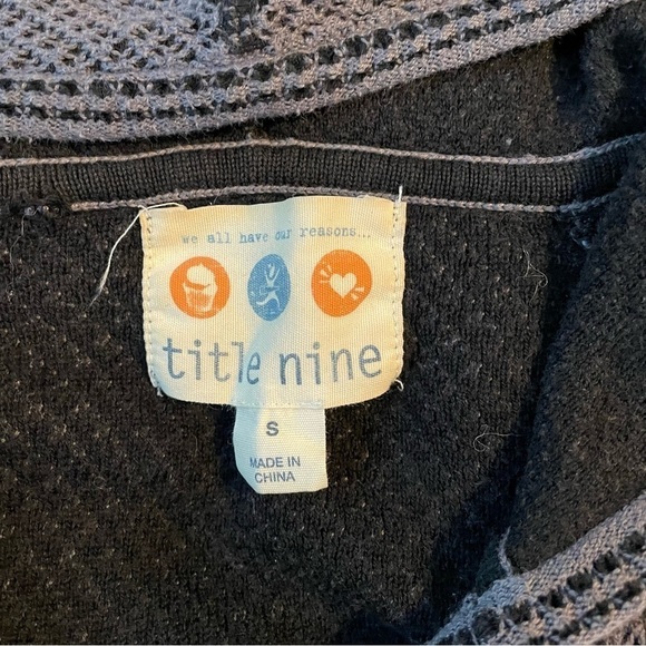 Title Nine SMALL Charcoal Grey Textured Hooded Full Zip Sweatshirt Mobetta Open - Picture 2 of 7